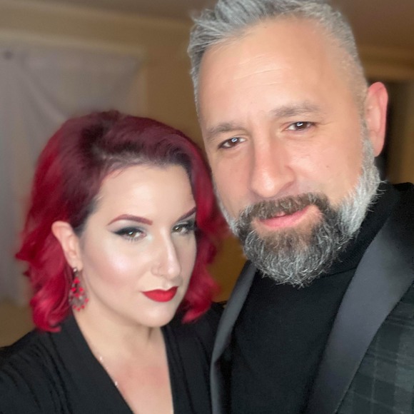 pinupgirlinred